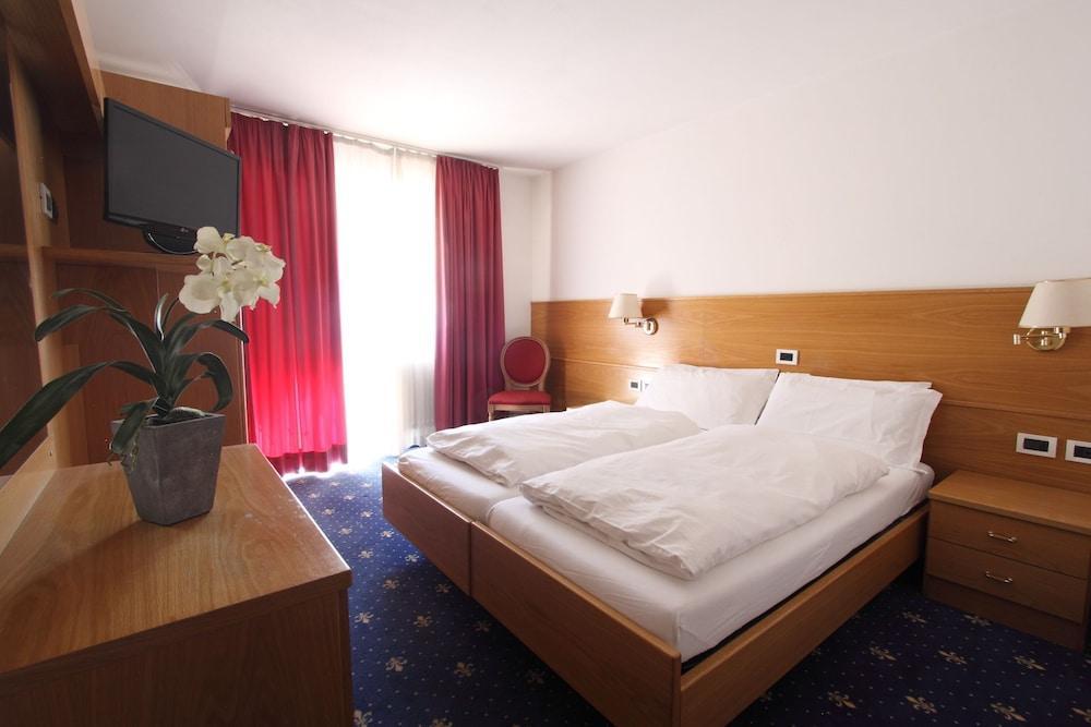 Hotel Fanes Suite&Spa Moena Buitenkant foto