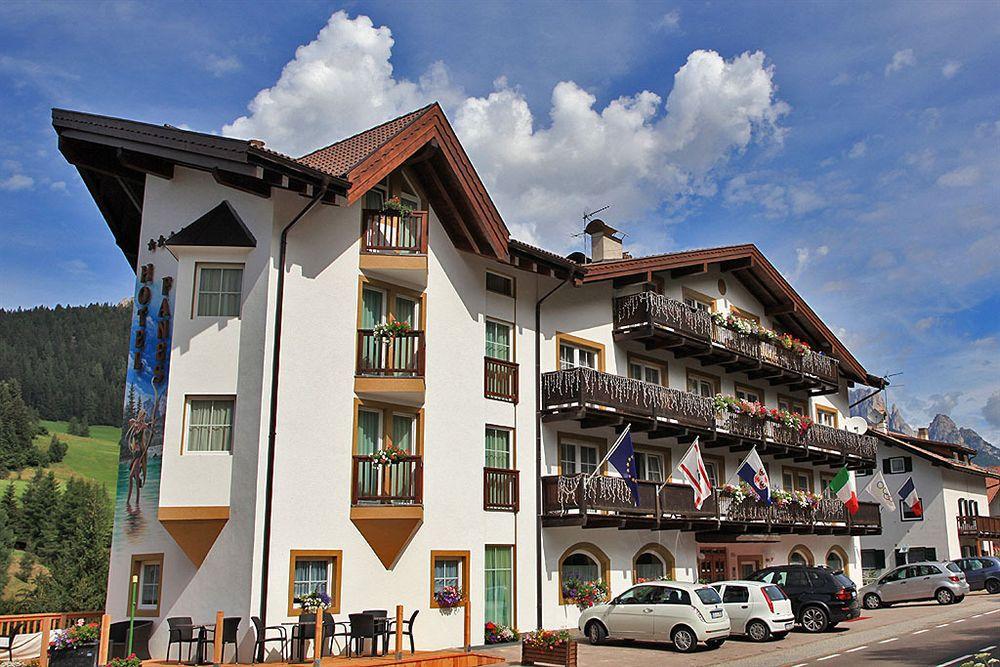 Hotel Fanes Suite&Spa Moena Buitenkant foto