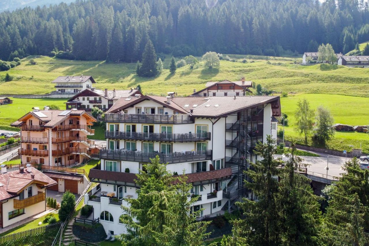 Hotel Fanes Suite&Spa Moena Buitenkant foto