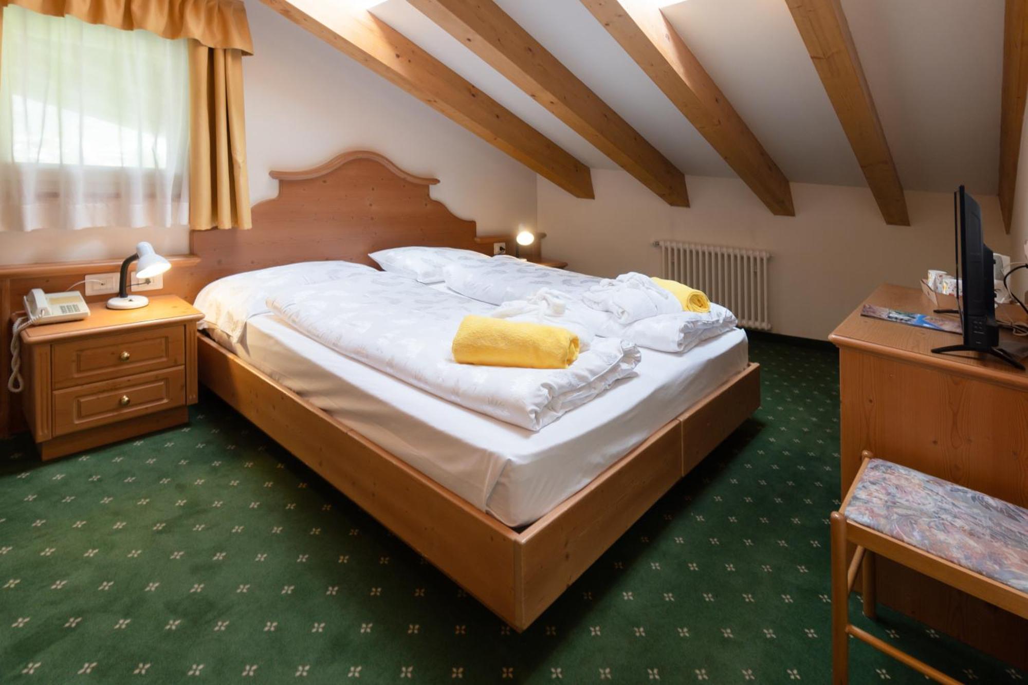 Hotel Fanes Suite&Spa Moena Buitenkant foto