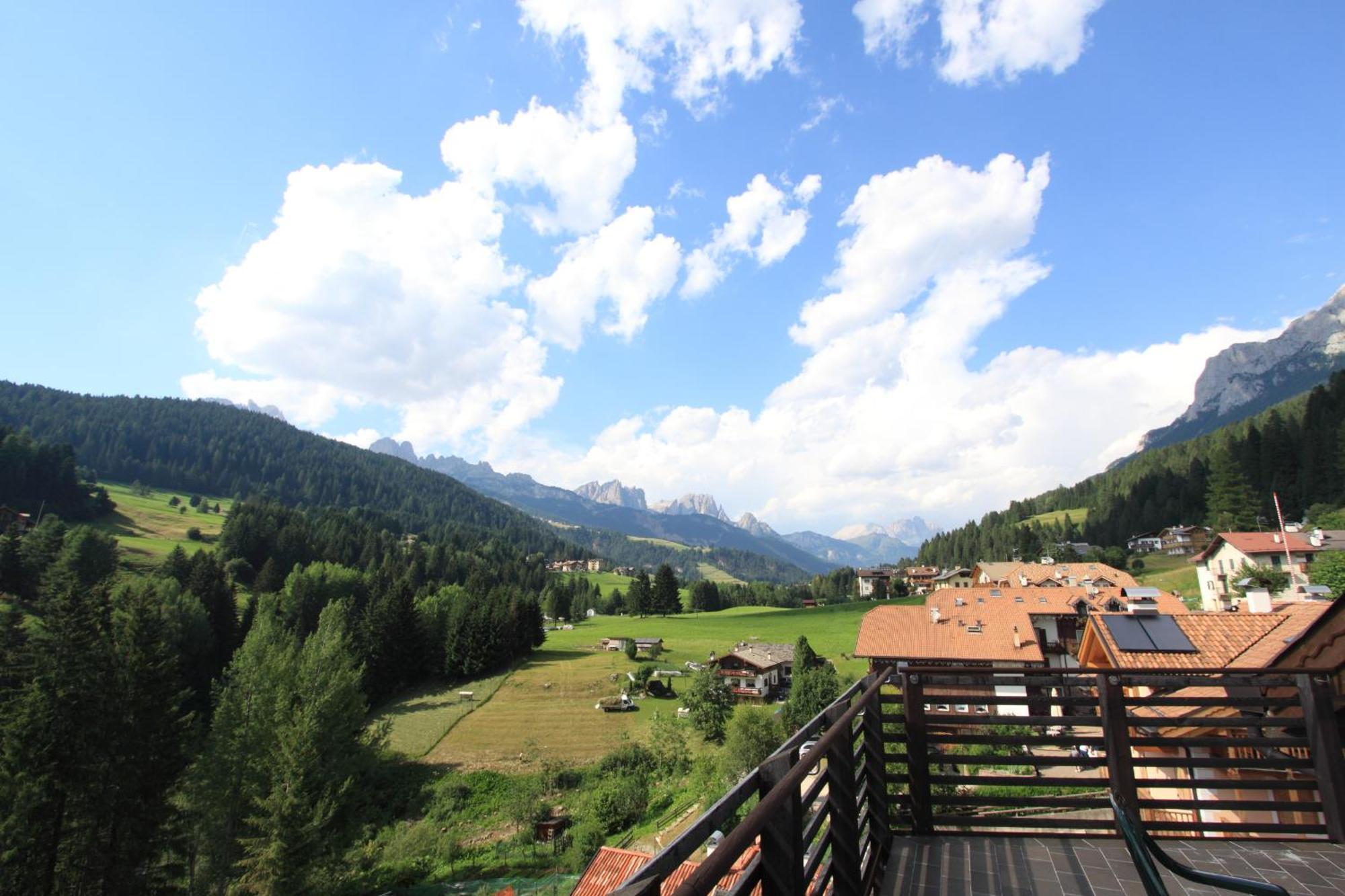Hotel Fanes Suite&Spa Moena Buitenkant foto