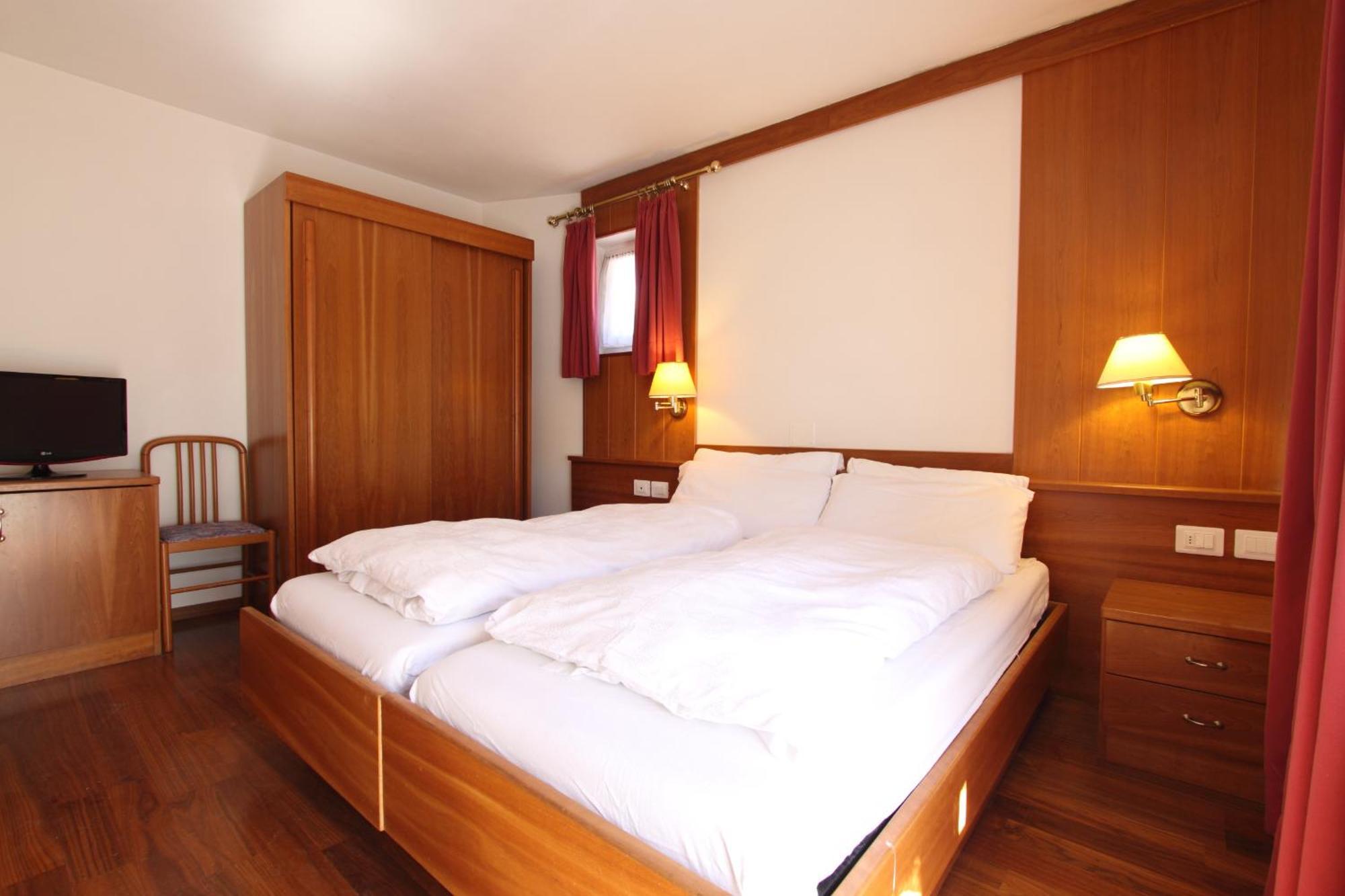 Hotel Fanes Suite&Spa Moena Buitenkant foto