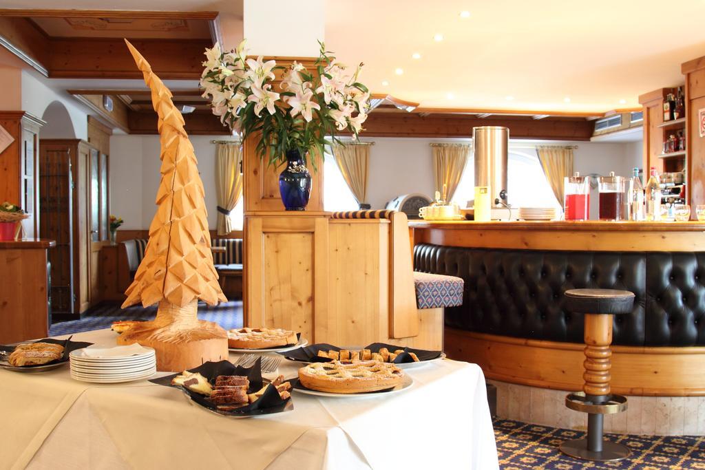 Hotel Fanes Suite&Spa Moena Buitenkant foto